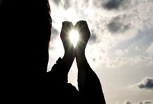 虎扑体育：[英超]加克波闪耀 利物浦主场取胜.